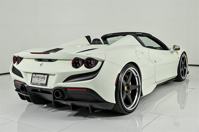Used 2022 Ferrari F8 Tributo RWD image 13