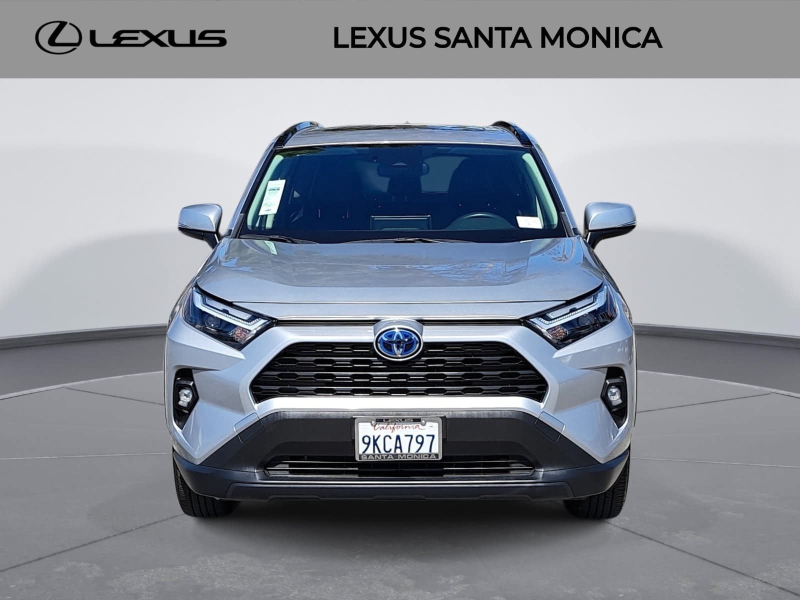 Used 2023 Toyota RAV4 XLE Premium AWD/4WD image 2