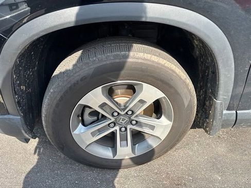 Used 2023 Honda Pilot EX-L image 2