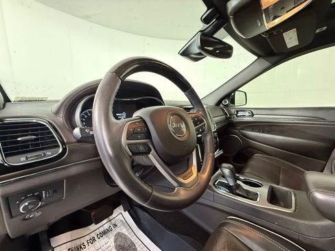 Used 2019 Jeep Grand Cherokee Overland image 10