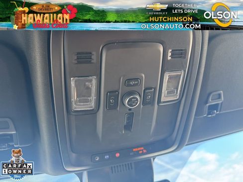 Used 2025 GMC Yukon XL Denali image 32