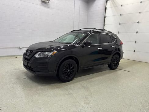 Used 2018 Nissan Rogue SV AWD/4WD image 9