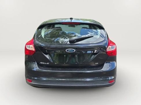 Used 2014 Ford Focus SE w/ SE Sport Package FWD image 8