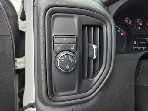 Used 2023 Chevrolet Silverado 1500 Custom RWD image 23