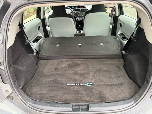 Used 2014 Toyota Prius C One image 19