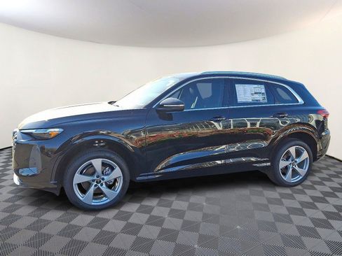 Used 2025 Audi Q5 Premium Plus AWD/4WD image 4