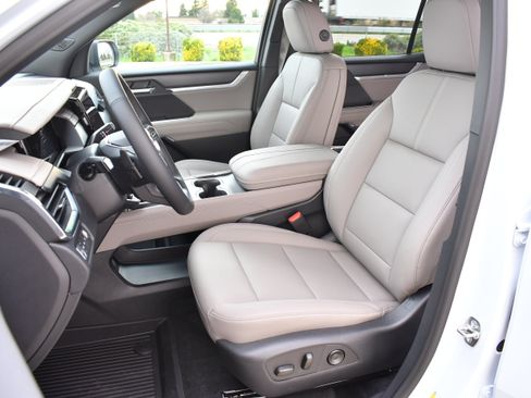 New 2026 GMC Acadia Elevation w/ Black Edition AWD/4WD image 17