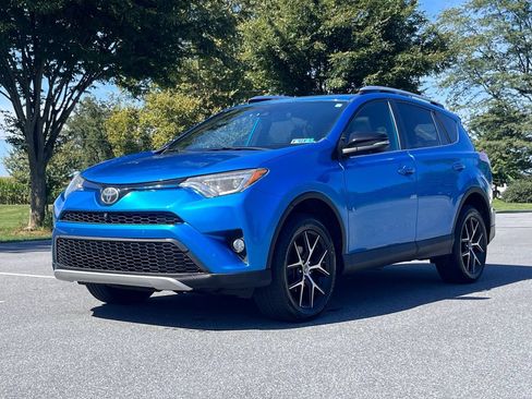 Used 2016 Toyota RAV4 SE AWD/4WD image 4