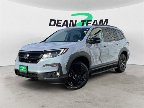 Used 2022 Honda Pilot TrailSport image 4