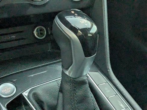 Used 2024 Volkswagen Tiguan Wolfsburg Edition image 8