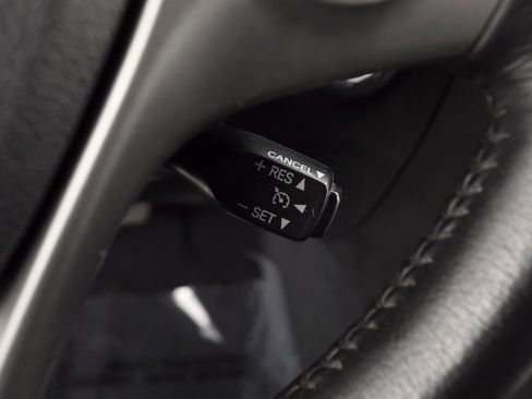 Used 2015 Toyota Venza Limited image 37