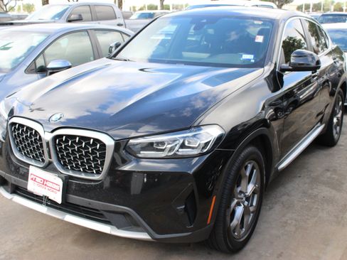 Used 2023 BMW X4 xDrive30i AWD/4WD image 5