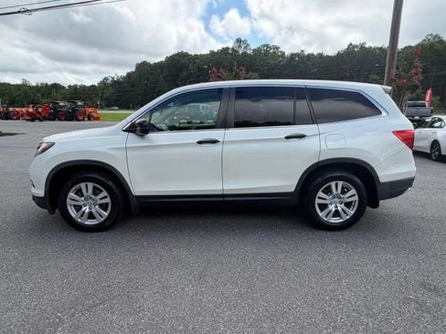 Used 2018 Honda Pilot LX image 32