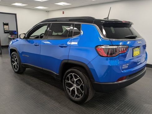 Used 2024 Jeep Compass Limited image 6