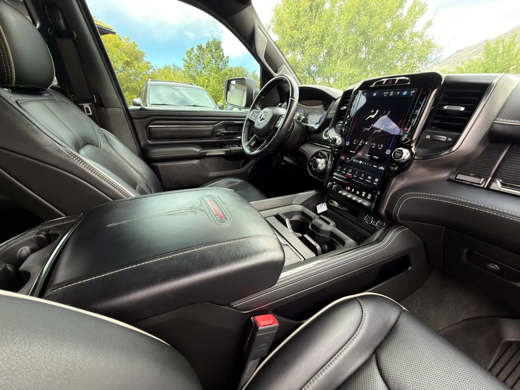 Used 2022 RAM 1500 Limited w/ (RED) Edition AWD/4WD image 7