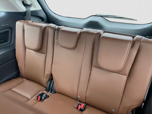 Certified 2025 Subaru Ascent Touring AWD/4WD image 12