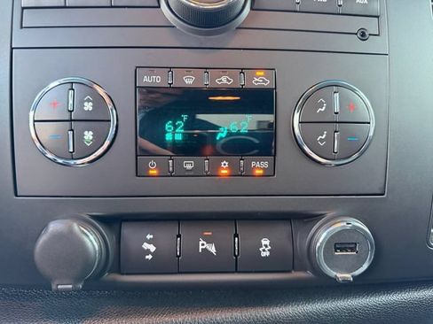 Used 2012 GMC Sierra 1500 SLE w/ Power Tech Package AWD/4WD image 28