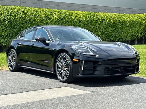 New 2026 Porsche Panamera RWD image 10