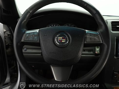 Used 2009 Cadillac XLR image 35