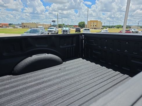 Used 2023 Ford F150 Lariat AWD/4WD image 19