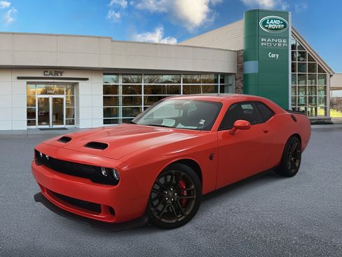 Used 2023 Dodge Challenger SRT Hellcat w/ Driver Convenience Group image 1