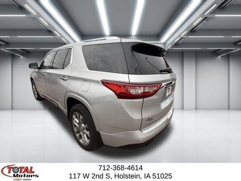 Used 2019 Chevrolet Traverse Premier AWD/4WD image 6
