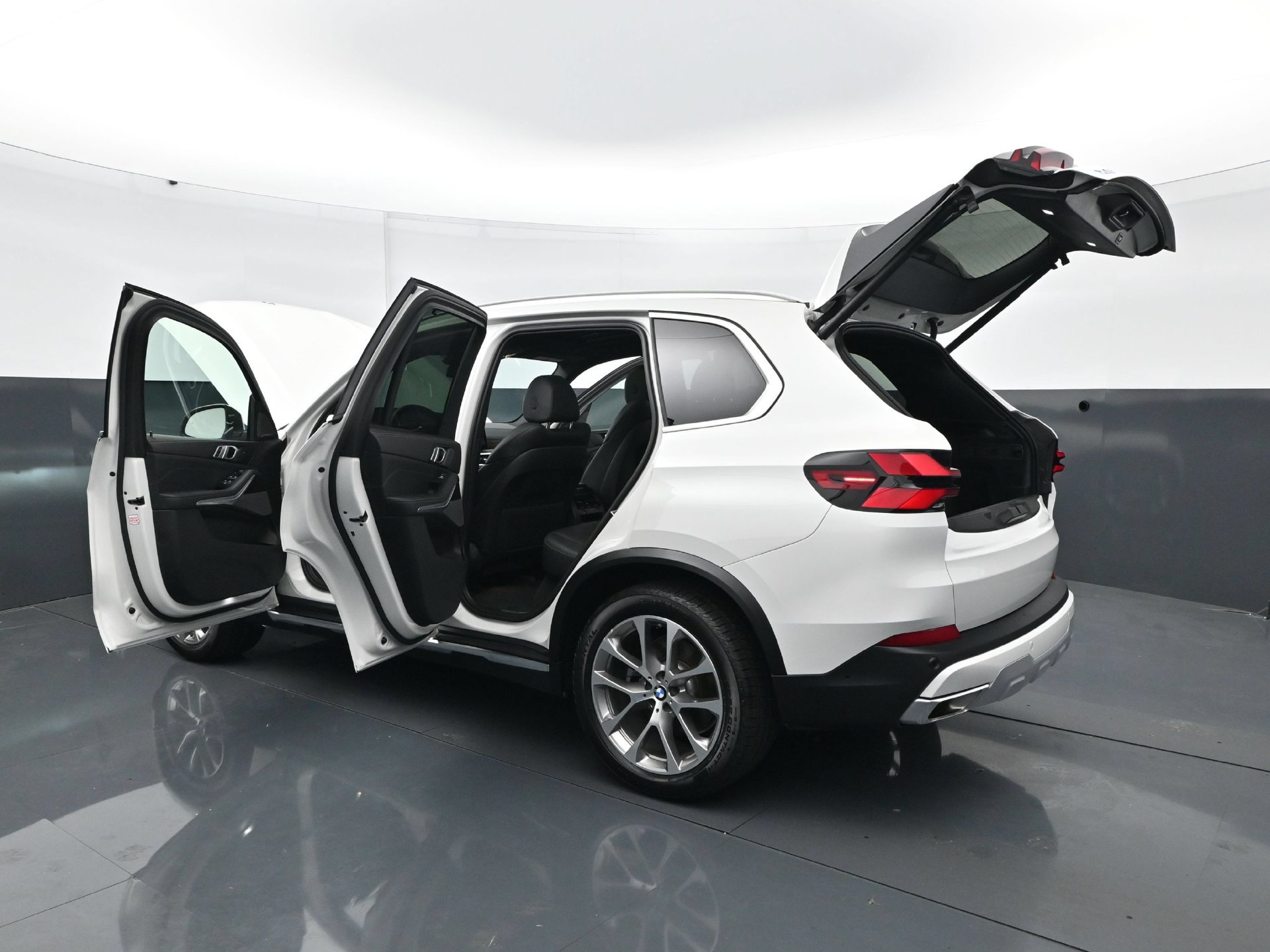 Used 2024 BMW X5 xDrive40i AWD/4WD image 33