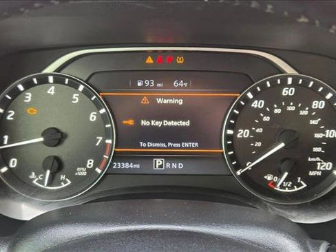 Used 2023 Nissan Frontier SV w/ SV Convenience Package image 11