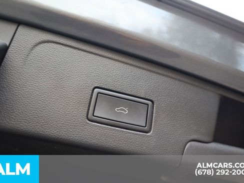 Used 2025 Volkswagen Atlas Cross Sport SE FWD image 24