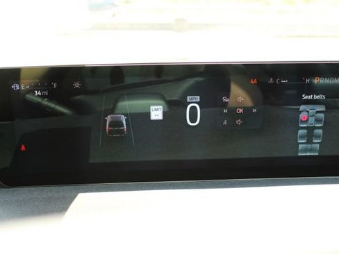 Used 2025 Ford Expedition Active AWD/4WD image 9