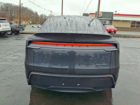 Used 2026 Tesla Model Y Long Range image 15