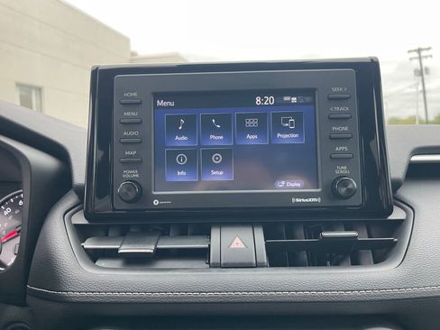 Used 2021 Toyota RAV4 XLE w/ Convenience Package AWD/4WD image 12