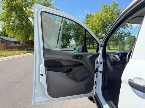 Used 2022 Ford Transit Connect XL FWD image 9