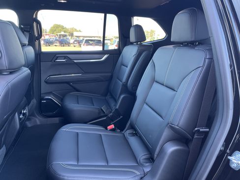 New 2026 GMC Acadia Elevation w/ Elevation Premium Package image 12