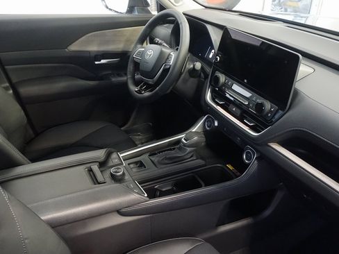 New 2026 Toyota Grand Highlander Platinum image 30