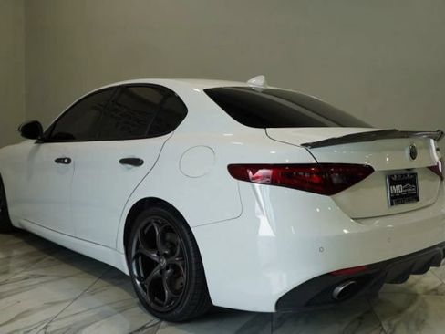 Used 2018 Alfa Romeo Giulia Ti Sport w/ Quick Order Package 22U Sport RWD image 14