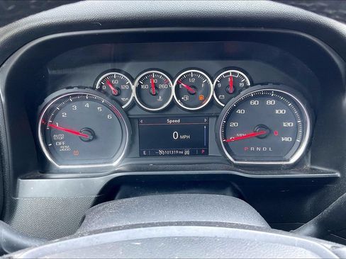 Used 2020 Chevrolet Silverado 1500 LT w/ Convenience Package AWD/4WD image 21
