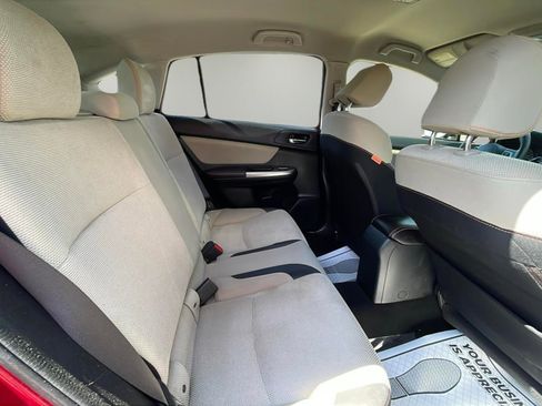 Used 2017 Subaru Crosstrek 2.0i Premium image 14