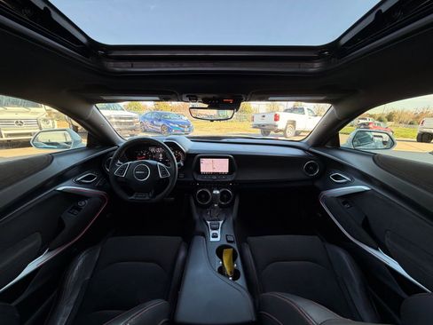 Used 2022 Chevrolet Camaro ZL1 RWD image 38