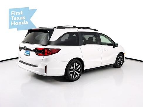 New 2026 Honda Odyssey EX-L image 8