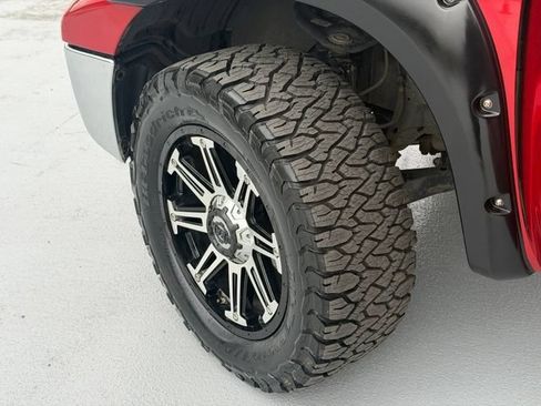 Used 2013 Toyota Tundra 4x4 CrewMax w/ TRD Off-Road Pkg image 17