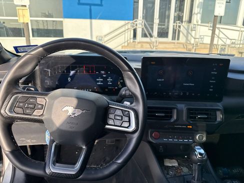 Used 2024 Ford Mustang GT RWD image 13