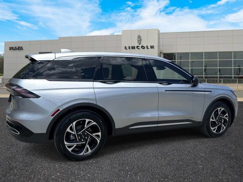 New 2026 Lincoln Nautilus Premier AWD/4WD image 3