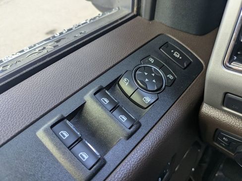 Used 2019 Ford F350 King Ranch w/ King Ranch Ultimate Package AWD/4WD image 25