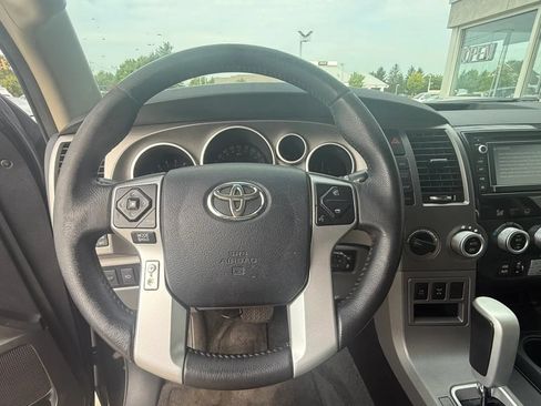 Used 2014 Toyota Sequoia Limited AWD/4WD image 17