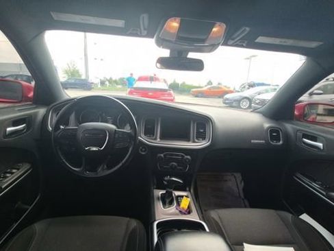 Used 2022 Dodge Charger SXT RWD image 7