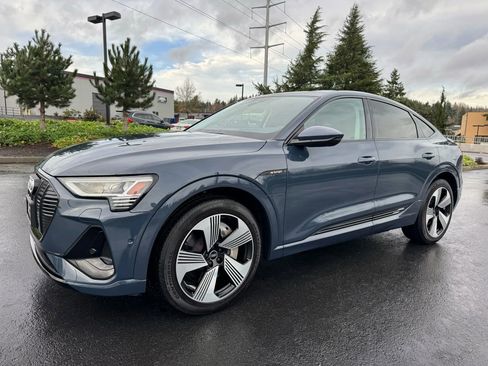Used 2021 Audi e-tron Prestige w/ Prestige Package image 5