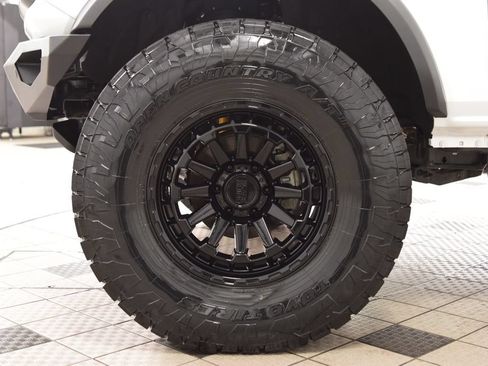 Used 2024 Ford Bronco Badlands AWD/4WD image 24