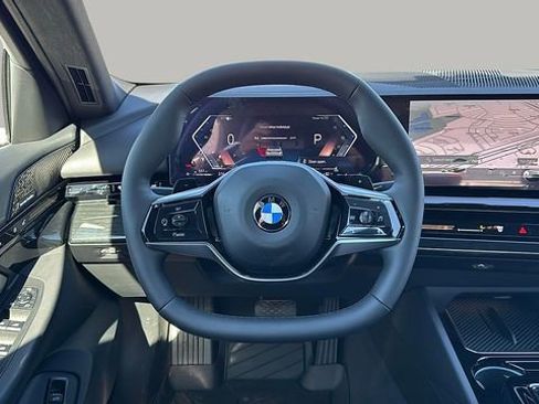 Certified 2025 BMW 530i w/ Premium Package RWD image 11
