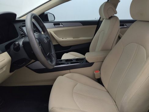 Used 2016 Hyundai Sonata SE FWD image 17